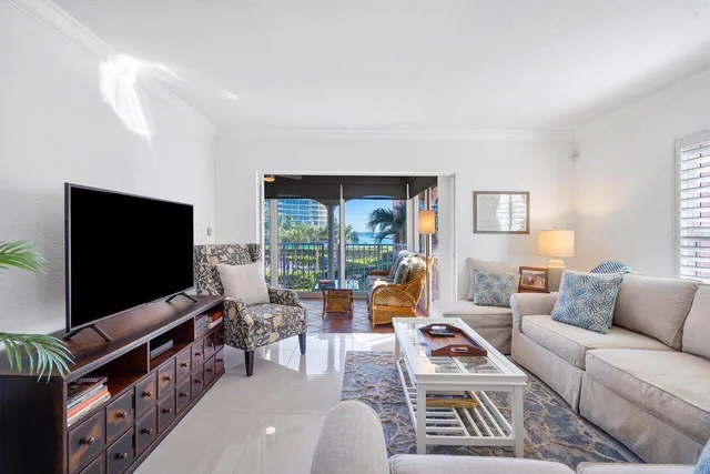 $4,500 | 1040 Banyan Road, Unit 2010, Boca Raton, FL 33432