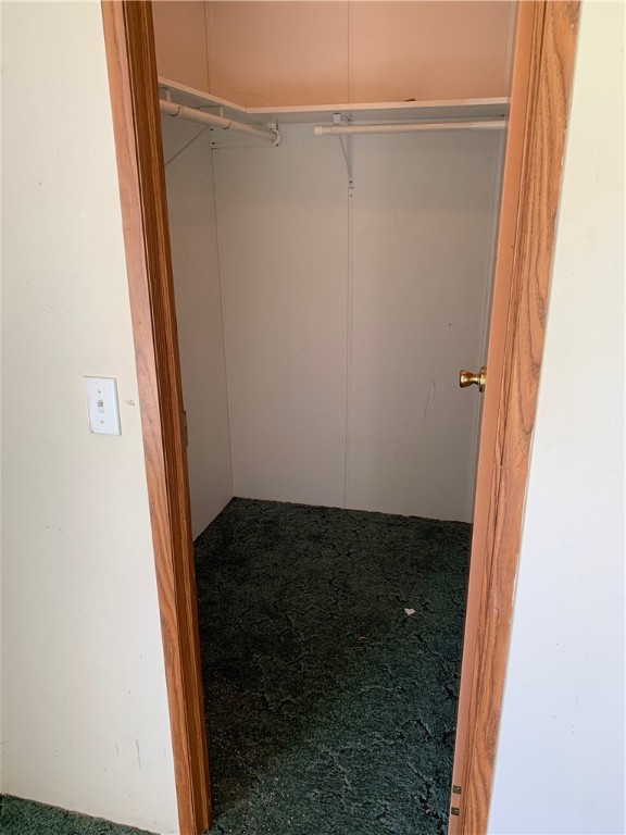 457 McElrath Road Anderson, SC 29624 - Photo 13 of 19 2nd bedroom closet