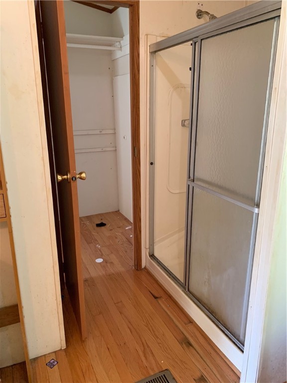 457 McElrath Road Anderson, SC 29624 - Photo 9 of 19 Master Bath