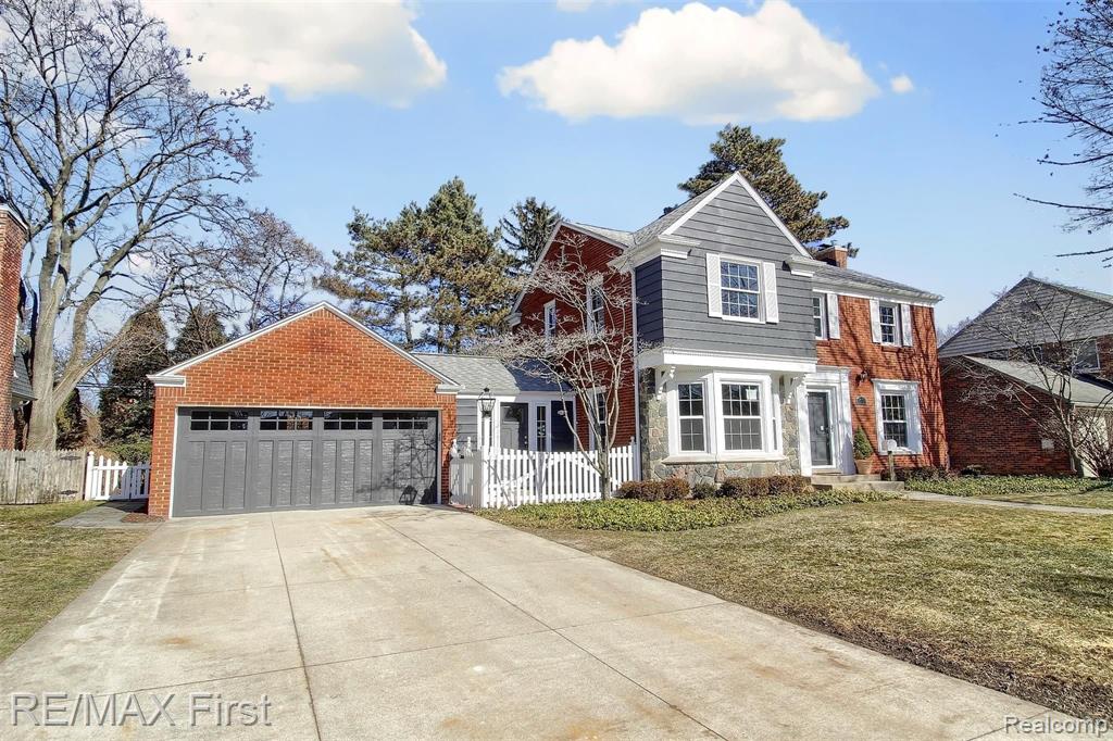 60 Hawthorne Road Grosse Pointe Shores, MI 48236 - Photo 2 of 28