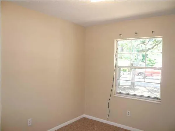 $2,200 | 304 23rd Street, Niceville, FL 32578