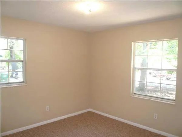 $2,200 | 304 23rd Street, Niceville, FL 32578