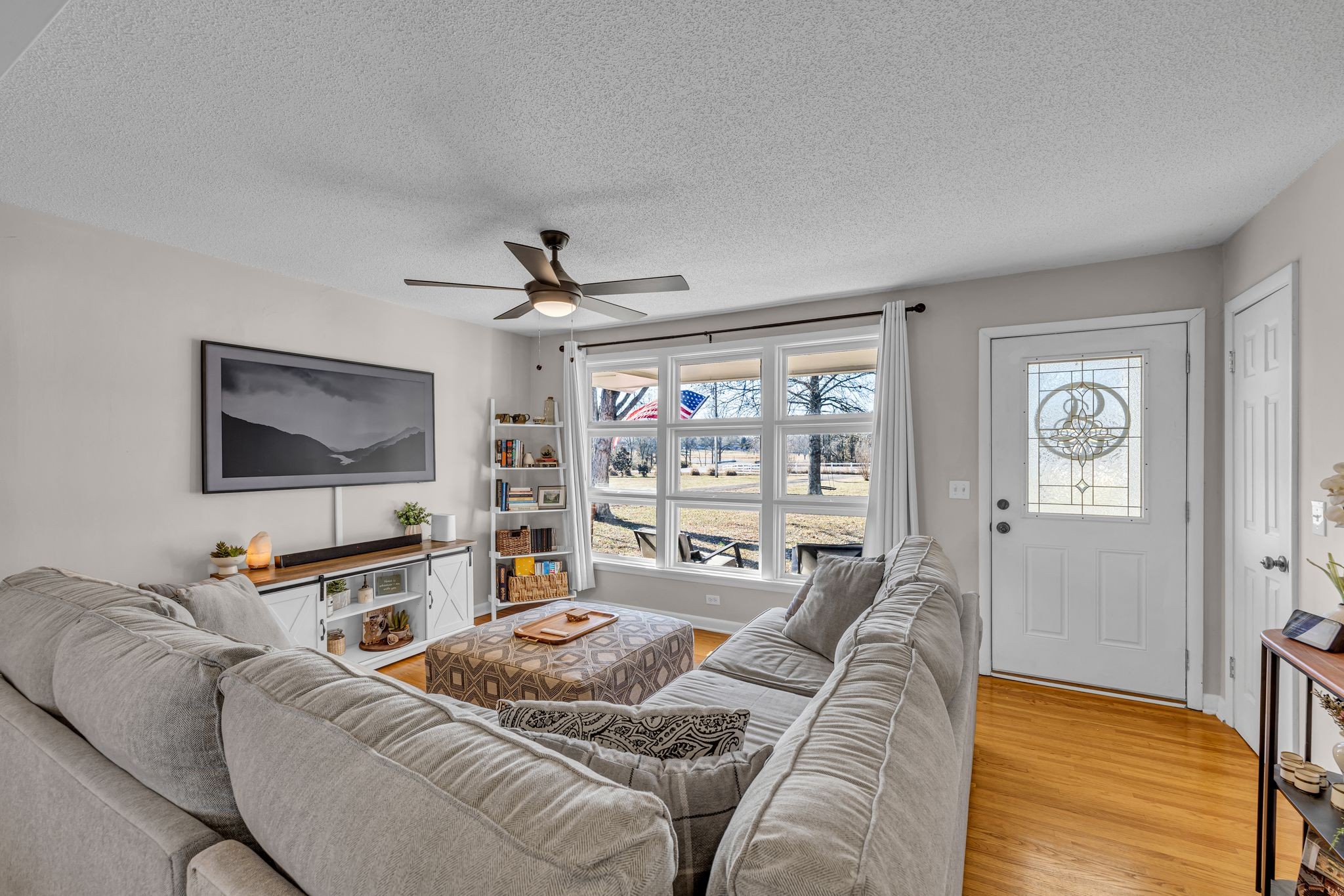 2107 Dilton Mankin Road Murfreesboro, TN 37127 - Photo 5 of 28 Gallery Image 5