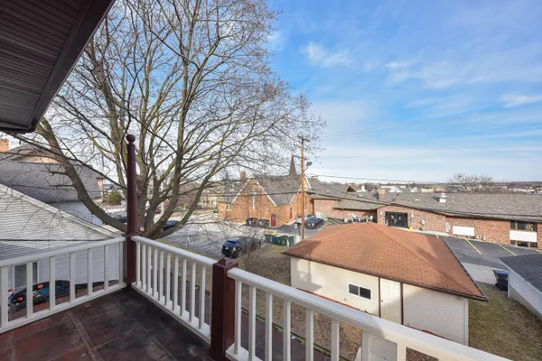 $374,900 | 139 North 8th Avenue, West Bend, WI 53095