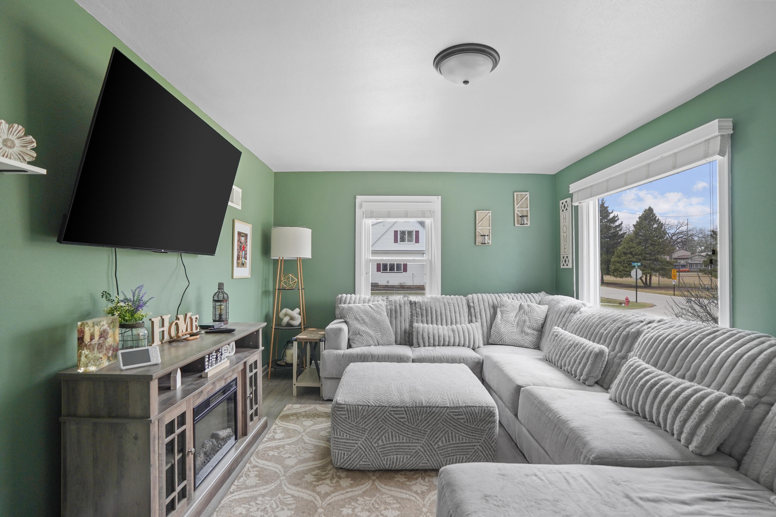 4719 76th Street Pleasant Prairie, WI 53142 - Photo 3 of 38 DSC07605