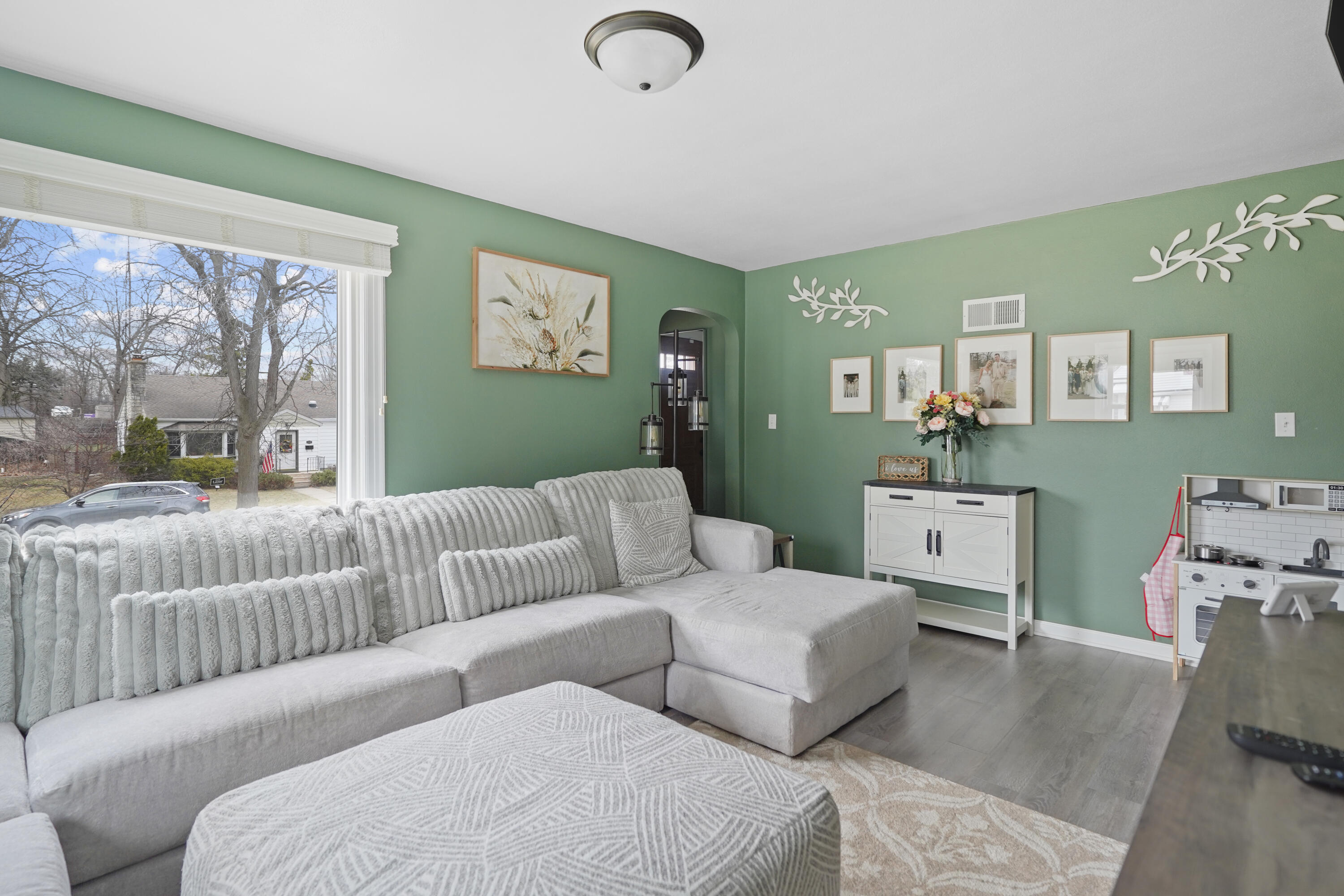 4719 76th Street Pleasant Prairie, WI 53142 - Photo 5 of 38 DSC07615