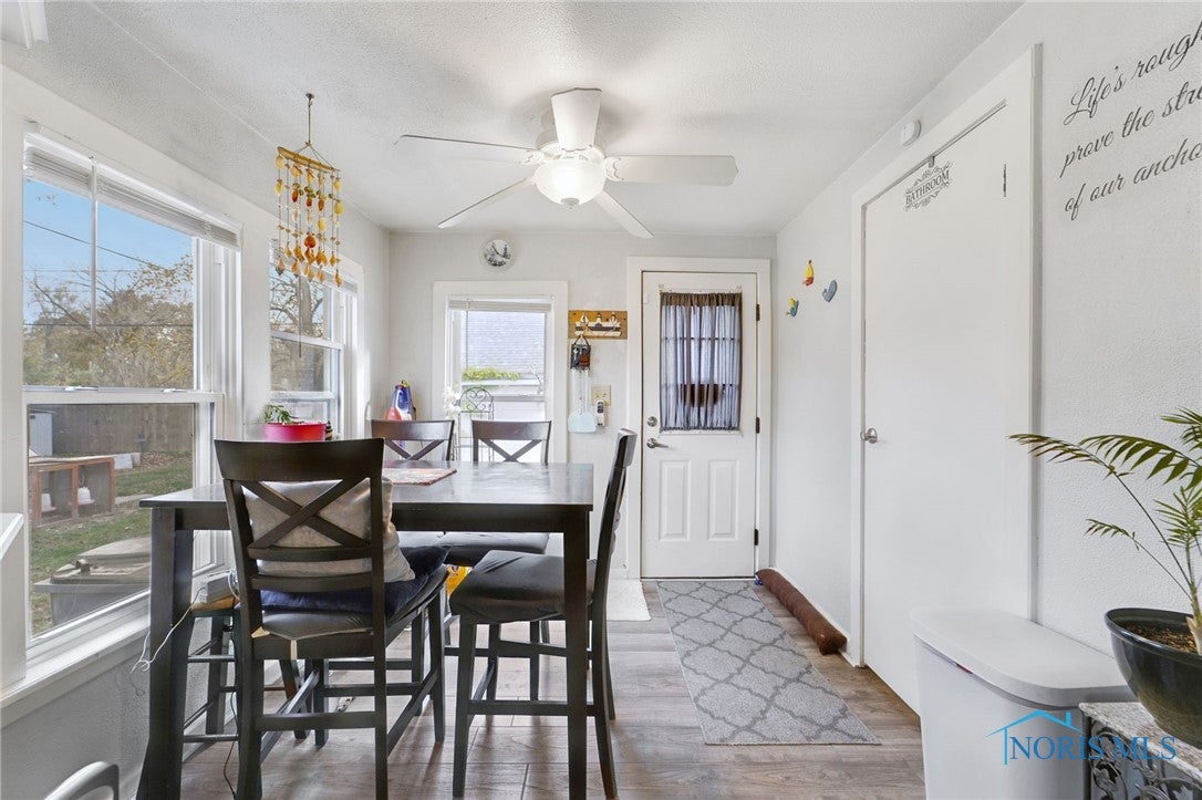 1900 North Stadium Road Oregon, OH 43616 - Photo 10 of 24 Dining Rm