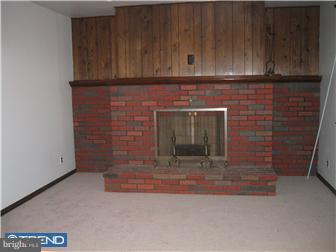 30 Hemple Road Salem, NJ 08079 - Photo 7 of 12 Living Room