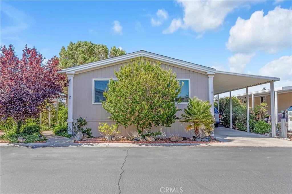 20843 Waalew Road, Unit C2 Apple Valley, CA 92307 - Photo 1 of 1 Gallery Image 1