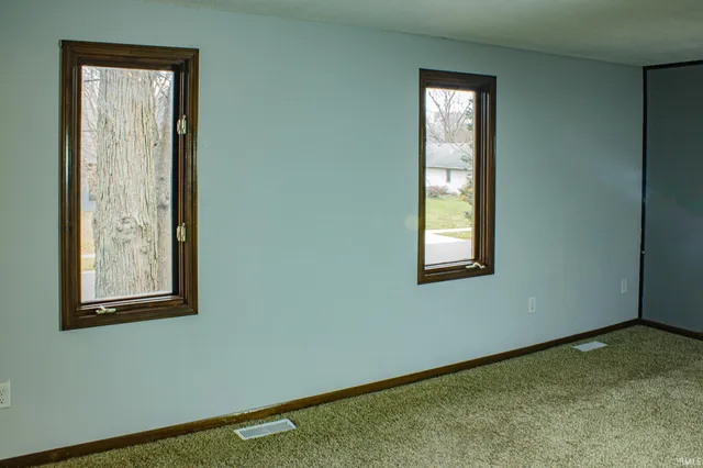 $224,900 | 2712 Rolling Meadows Lane, New Haven, IN 46774