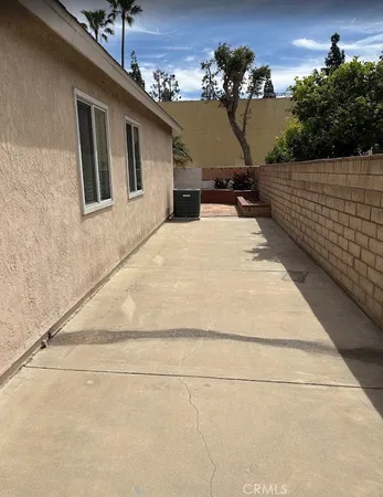 $3,300 | 14053 Bluewood Drive, Fontana, CA 92337