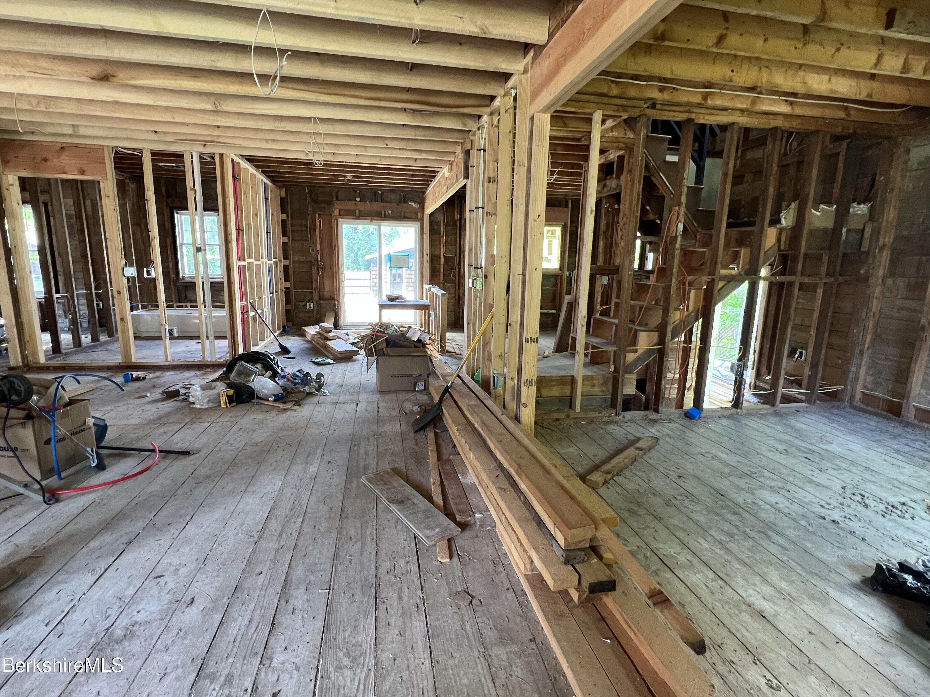 100 Boylston Street Pittsfield, MA 01201 - Photo 11 of 32 a view of a house with sitting area