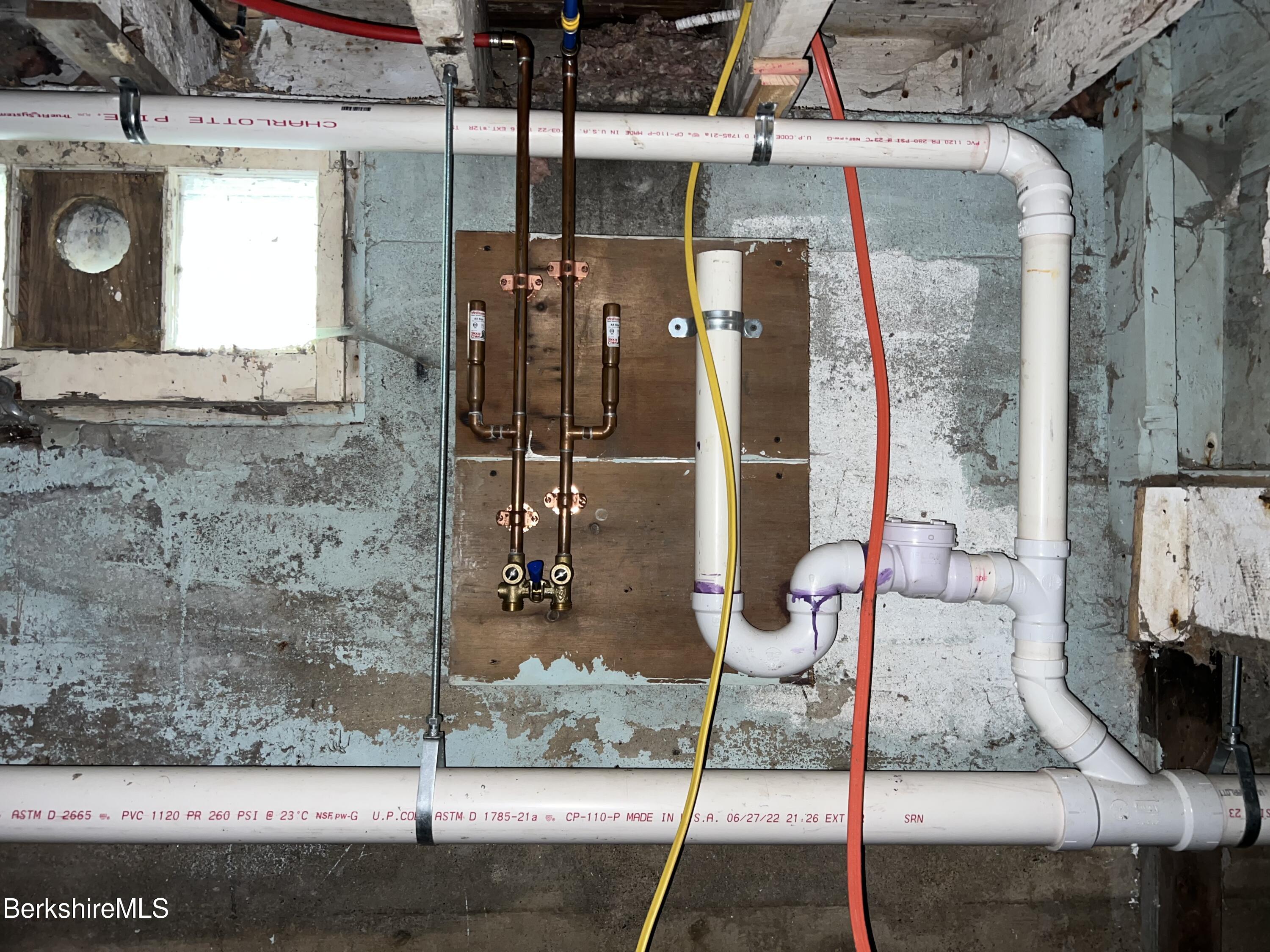 100 Boylston Street Pittsfield, MA 01201 - Photo 23 of 32 a bathroom with a granite countertop shower
