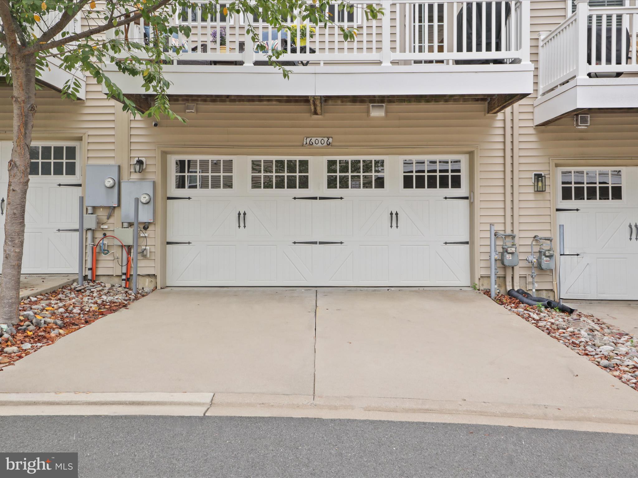 16006 Madison Ridge Place Gainesville, VA 20155 - Photo 36 of 48 a view of a large white building