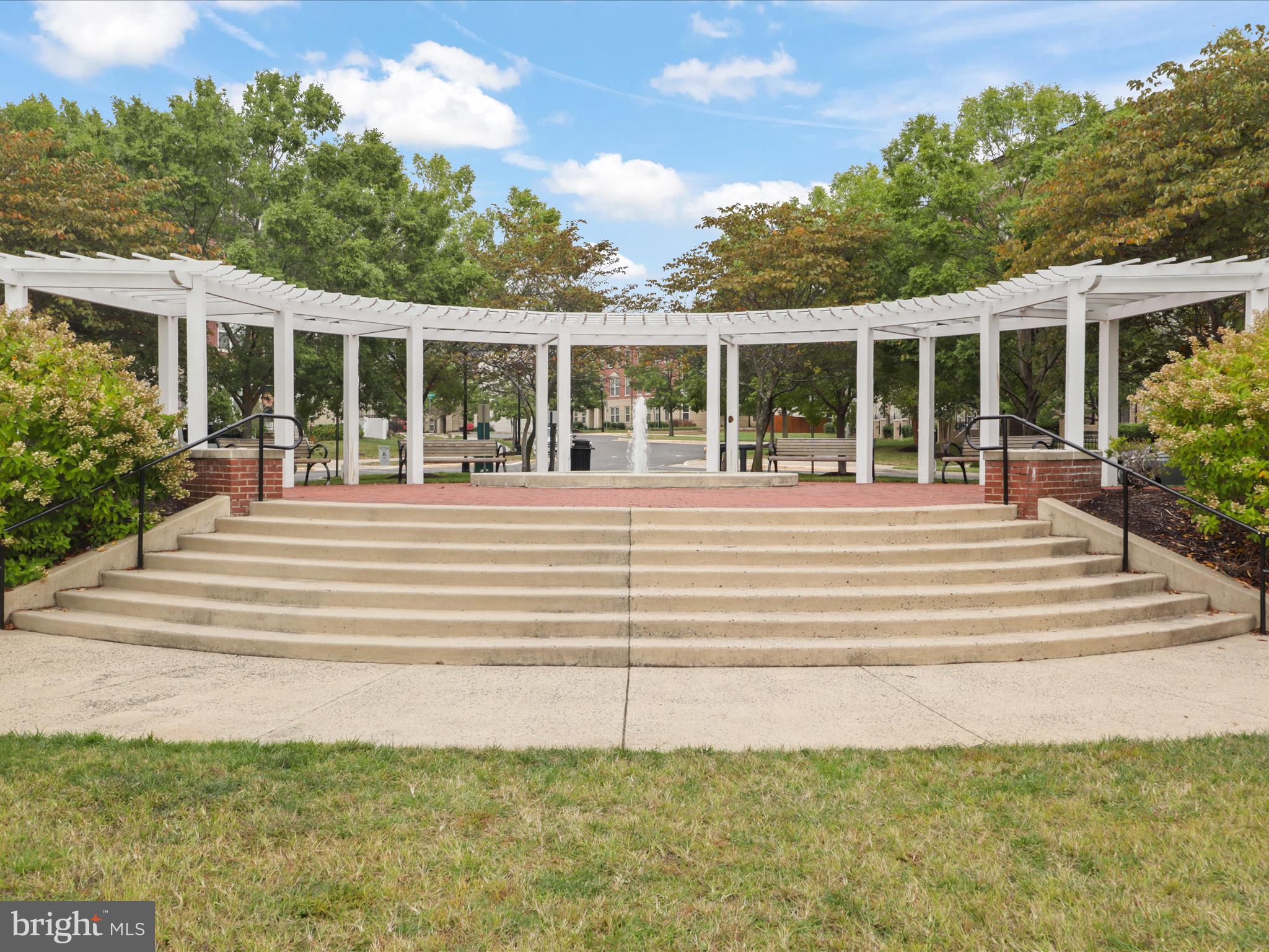 16006 Madison Ridge Place Gainesville, VA 20155 - Photo 39 of 48 a house view with a garden space