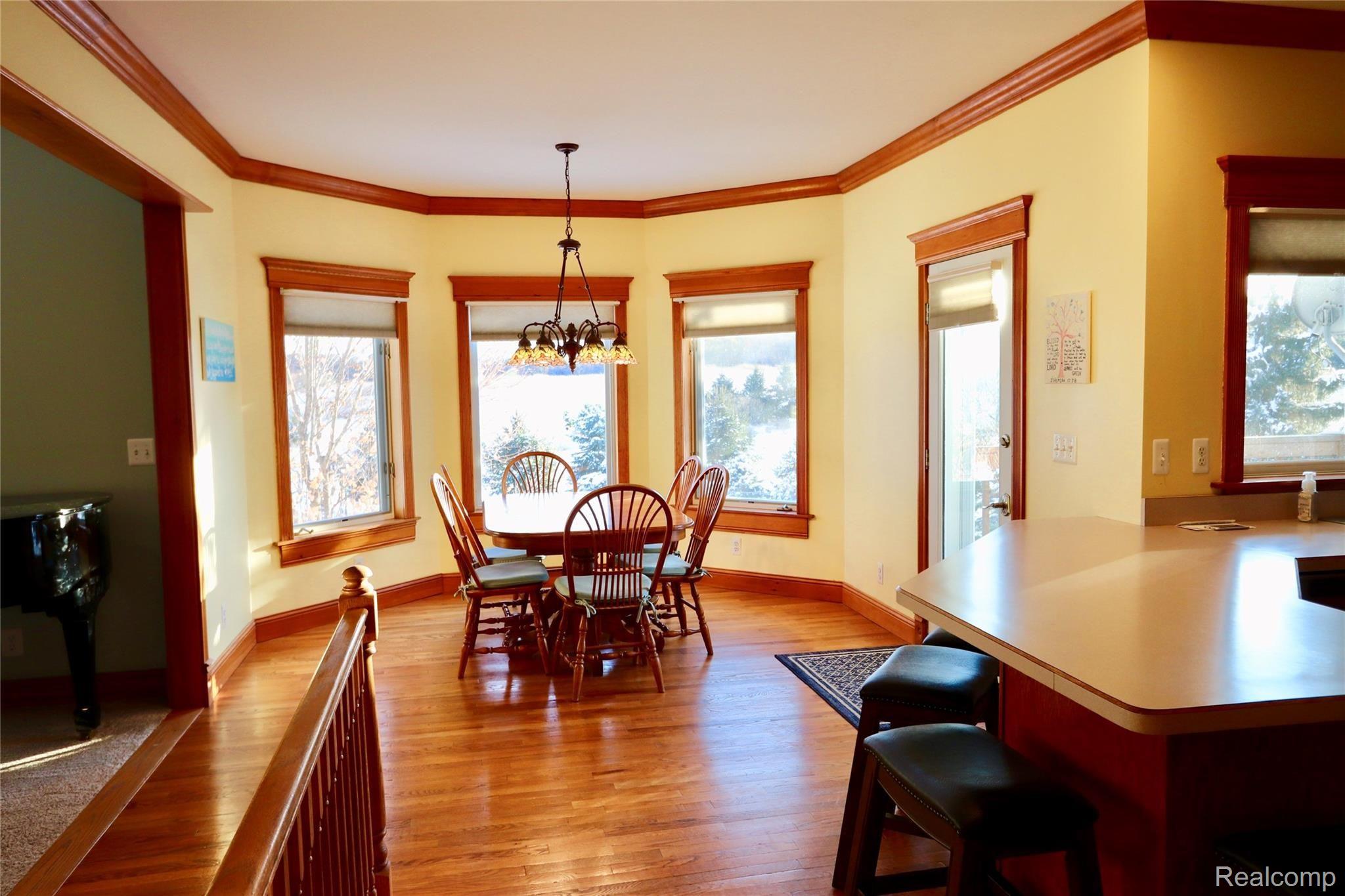 7751 Munsell Road Howell, MI 48843 - Photo 22 of 60 Ample dining area next to large kitchen.