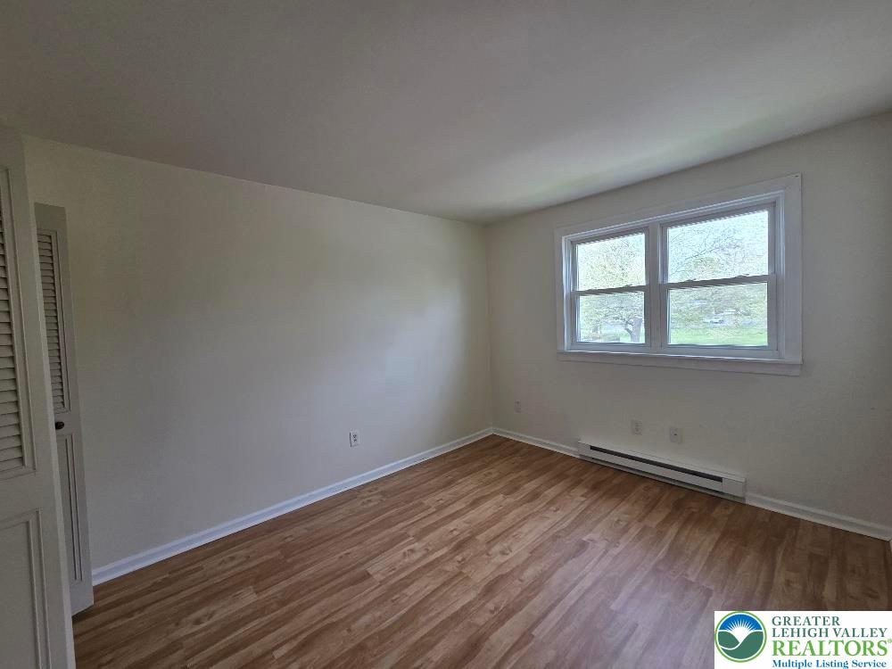 1749 Schoenersville Road Bethlehem, PA 18018 - Photo 11 of 19
