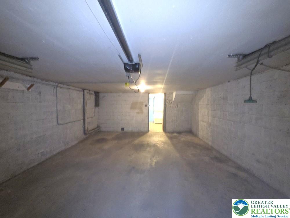 1749 Schoenersville Road Bethlehem, PA 18018 - Photo 19 of 19