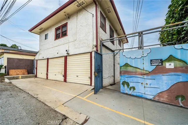 a view of a house with a garage