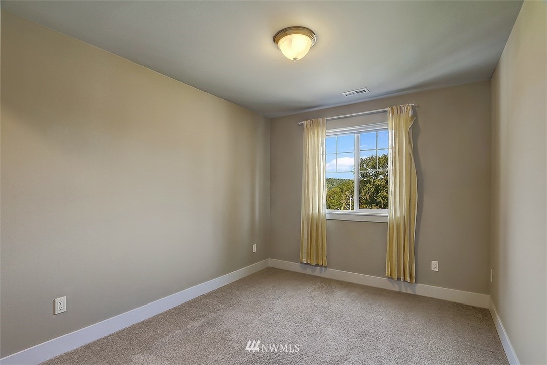 1914 240th Place Southwest Bothell, WA 98021 - Photo 22 of 25