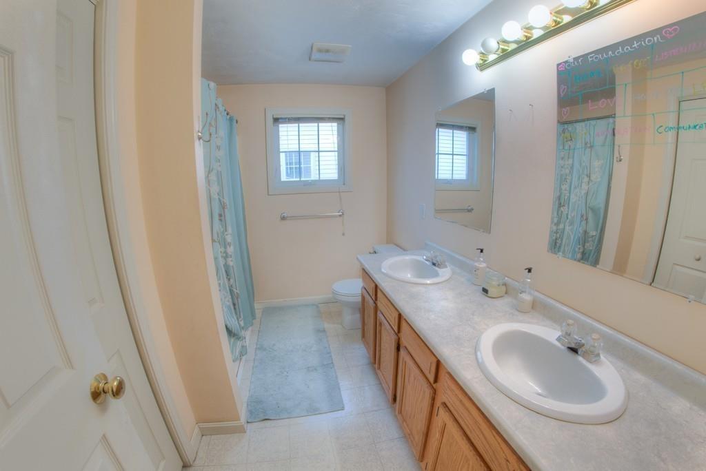 19 Frongillo Farm Road Worcester, MA 01604 - Photo 8 of 15 Gallery Image 8