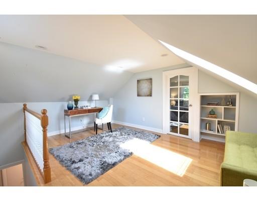 2 R Middle Street Newton, MA 02458 - Photo 7 of 22 Gallery Image 7