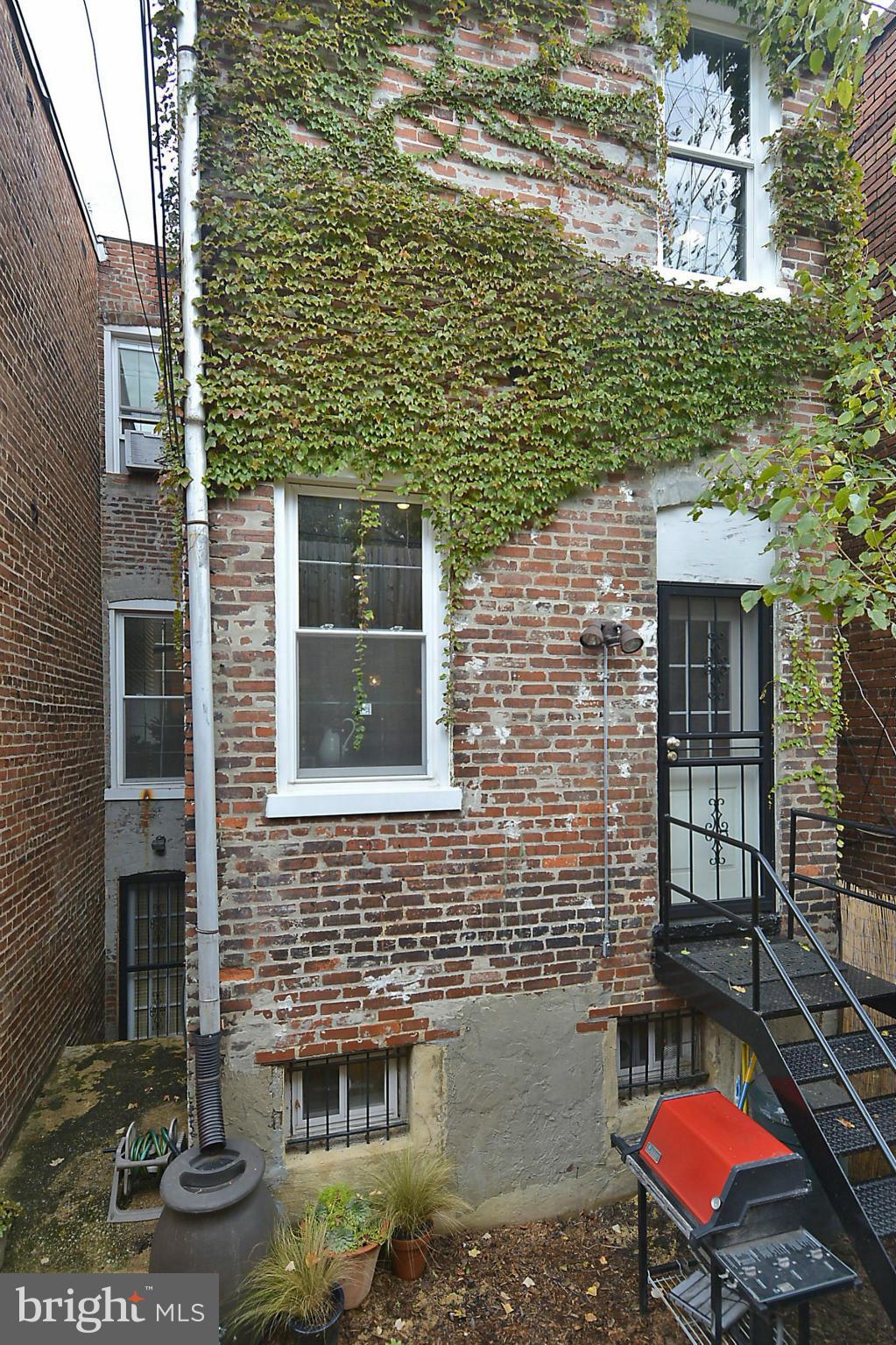 614 9th Street Northeast Washington, DC 20002 - Photo 13 of 29 Exterior (Rear)