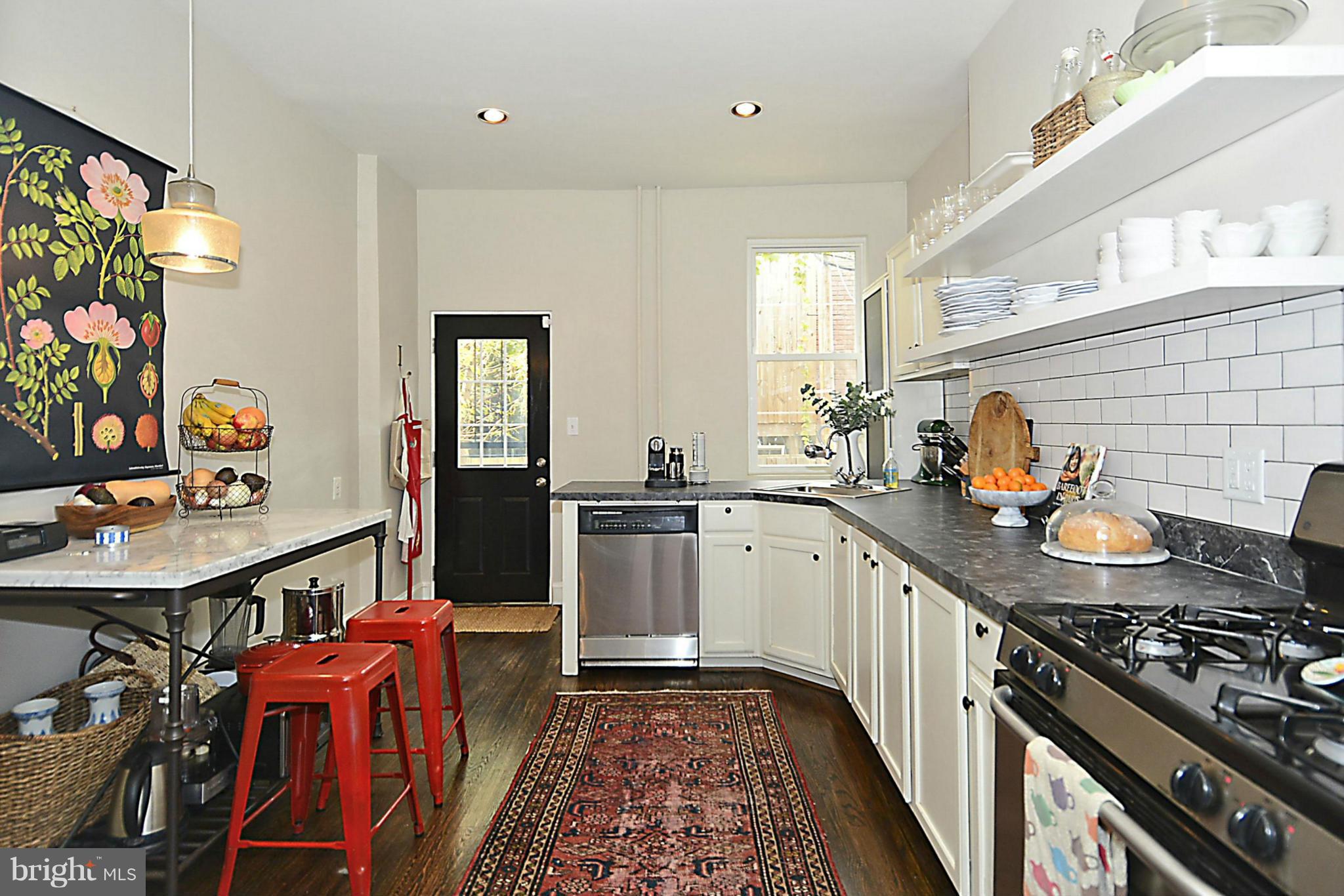 614 9th Street Northeast Washington, DC 20002 - Photo 9 of 29 Kitchen