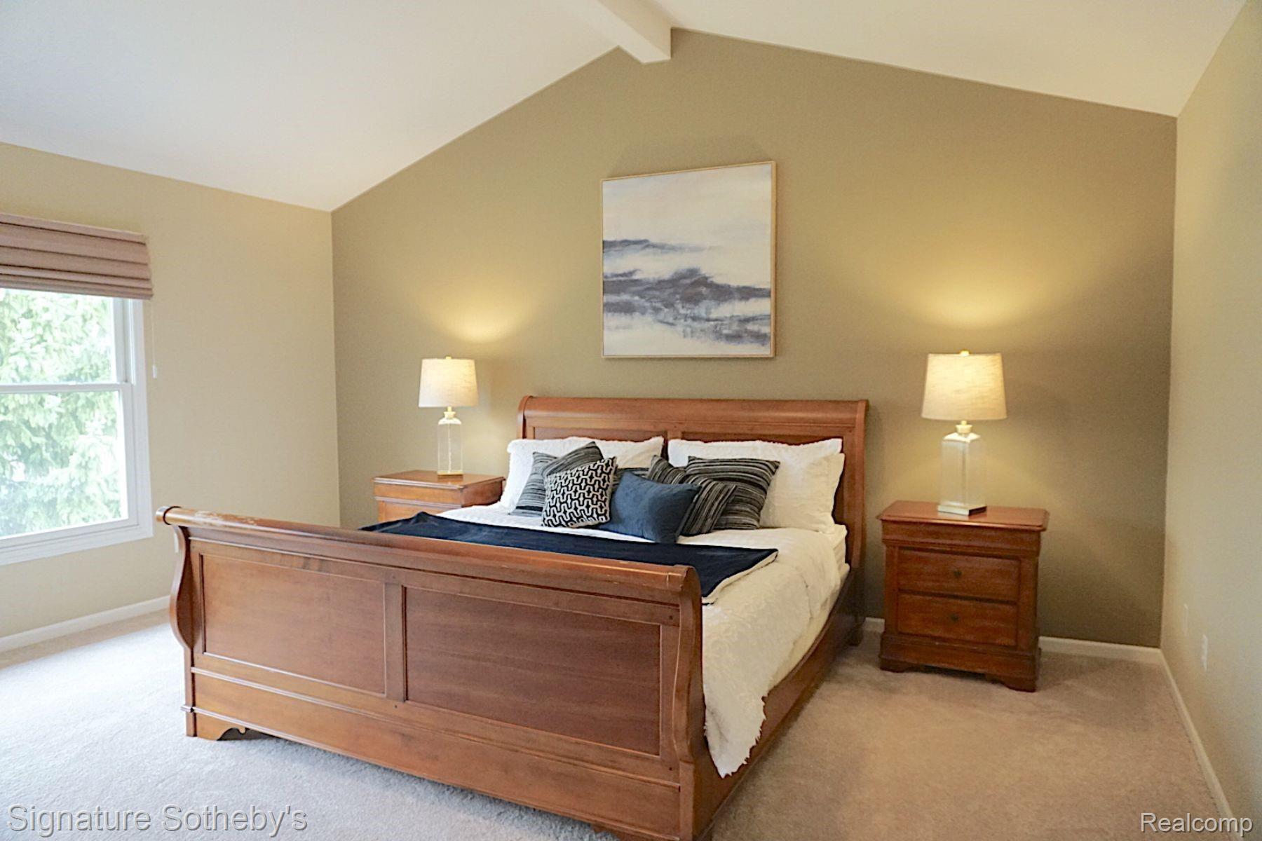 1415 Kentfield Drive Rochester, MI 48307 - Photo 41 of 49 masterbed.jpg