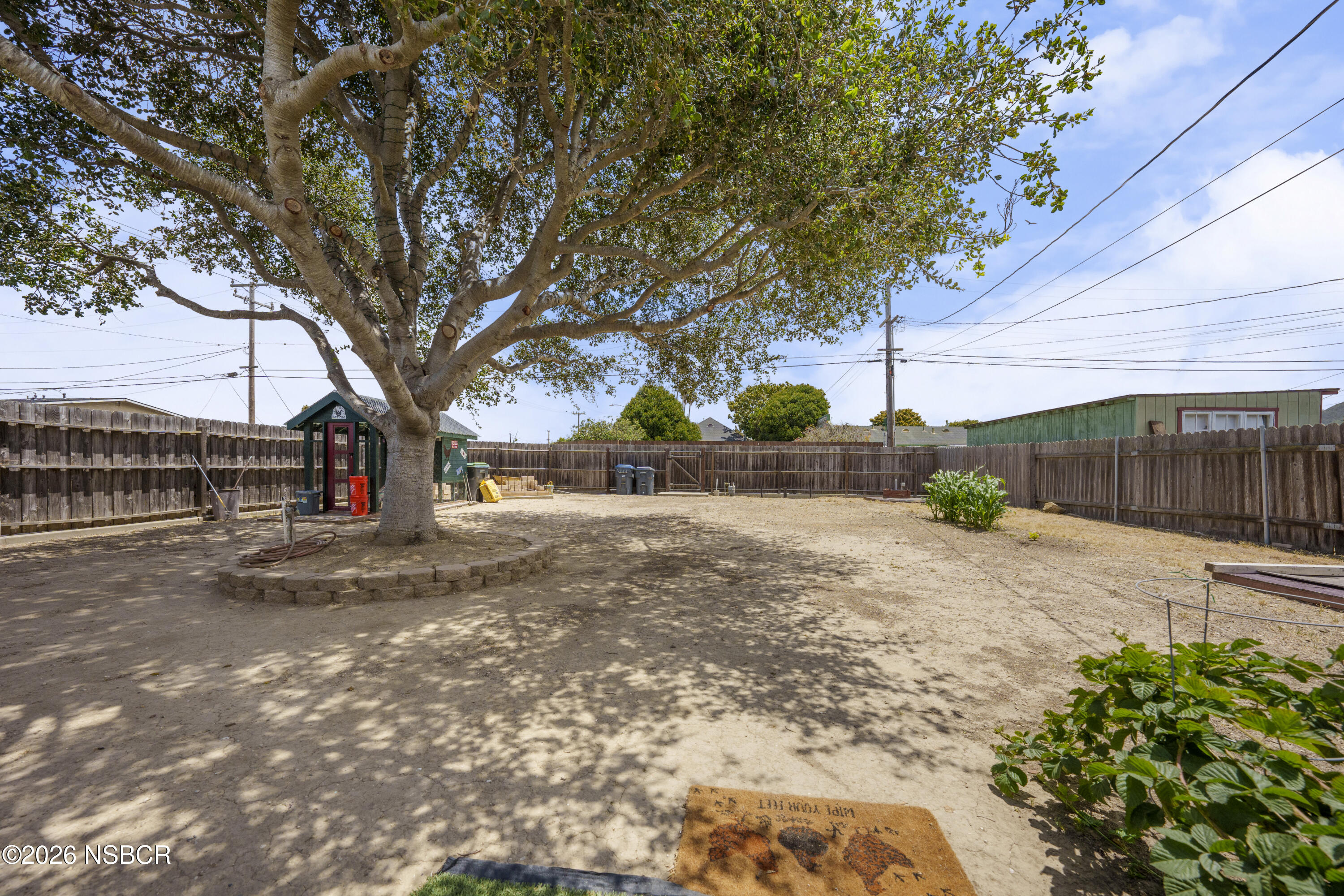 138 North E Street Lompoc, CA 93436 - Photo 33 of 35
