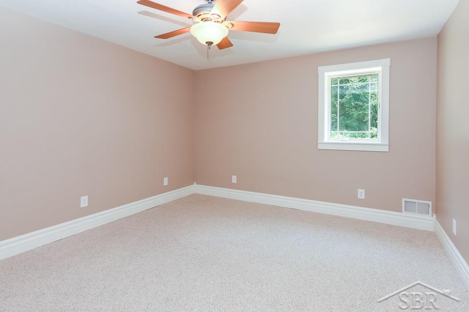 17267 Gratiot Road Hemlock, MI 48626 - Photo 19 of 42 31348692-18.JPG