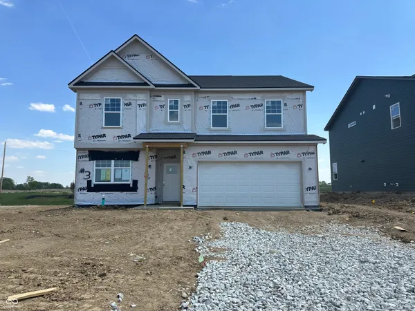 $435,900 | 915 Sugarland Way, Greenwood, IN 46143