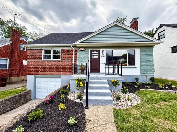 $293,500 | 3645 Edgebrook Drive, Cincinnati, OH 45248