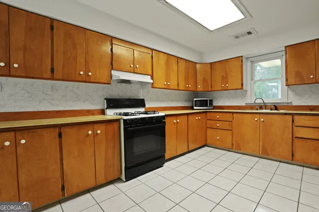 $480,000 | 684 Frances Lane, Statesboro, GA 30458