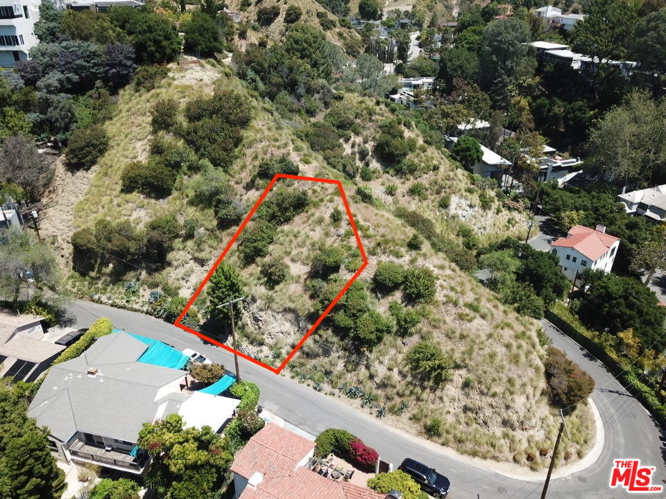 6053 Rodgerton Drive Los Angeles, CA 90068 - Photo 6 of 16 an aerial view of swimming pool