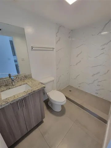 $2,500 | 6001 West Flagler Street, Unit 502, Miami, FL 33144