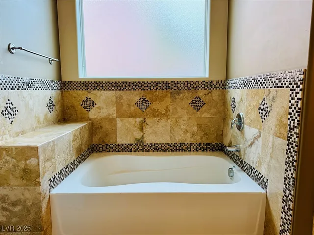 $3,550 | 3777 Gershon Court, Las Vegas, NV 89121