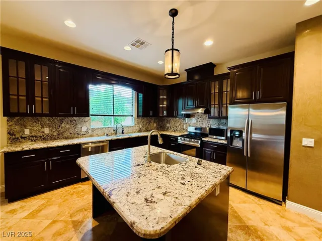 $3,550 | 3777 Gershon Court, Las Vegas, NV 89121