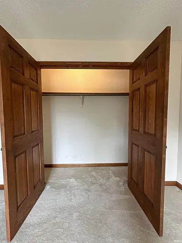 $474,500 | 6587 West Pine Tree Lane, Owensville, IN 47665