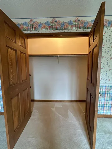 $474,500 | 6587 West Pine Tree Lane, Owensville, IN 47665