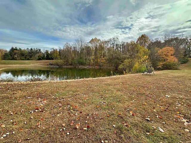 $474,500 | 6587 West Pine Tree Lane, Owensville, IN 47665