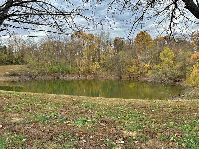 $474,500 | 6587 West Pine Tree Lane, Owensville, IN 47665