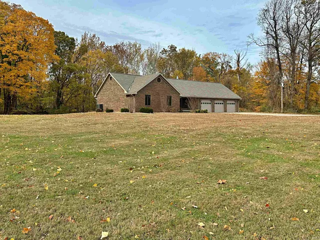$474,500 | 6587 West Pine Tree Lane, Owensville, IN 47665