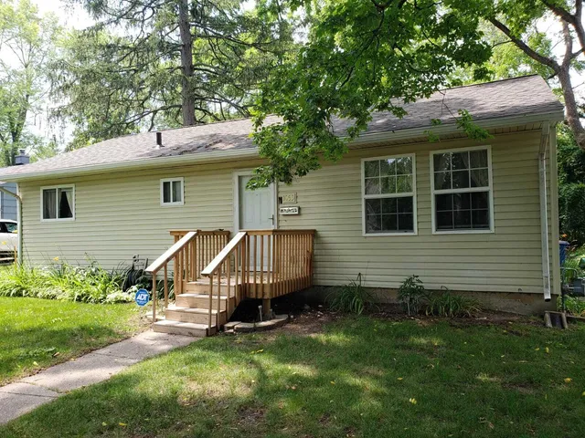 $2,650 | 1053 Pine Tree Drive, Ann Arbor, MI 48103