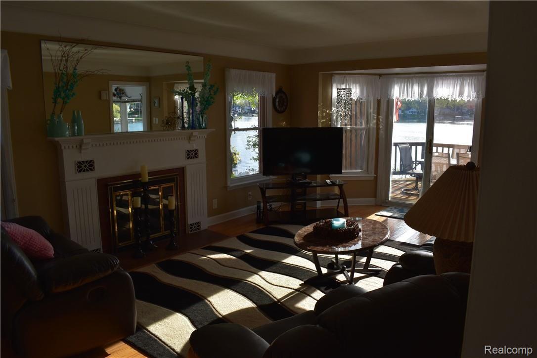 2913 Lansdowne Road Waterford, MI 48329 - Photo 24 of 24 DSC_0139.JPG