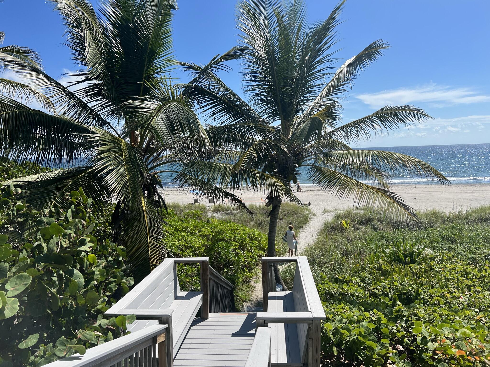 2121 North Ocean Boulevard, Unit 608W Boca Raton, FL 33431 - Photo 43 of 62 Beach Access