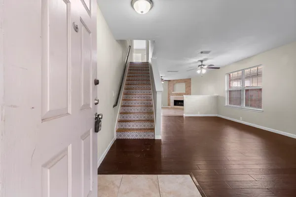 $2,345 | 511 Cypresswood Knoll, Spring, TX 77373