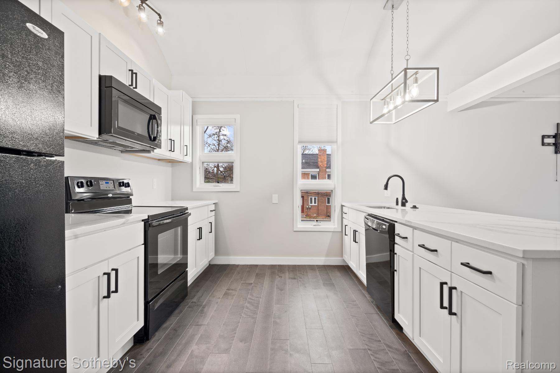 201 Southfield Road Birmingham, MI 48009 - Photo 22 of 37 Gallery Image 22