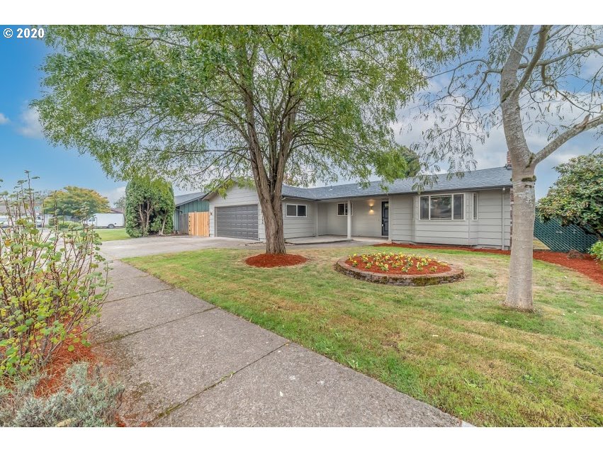 2146 9th Street Springfield, OR 97477 - Photo 3 of 32