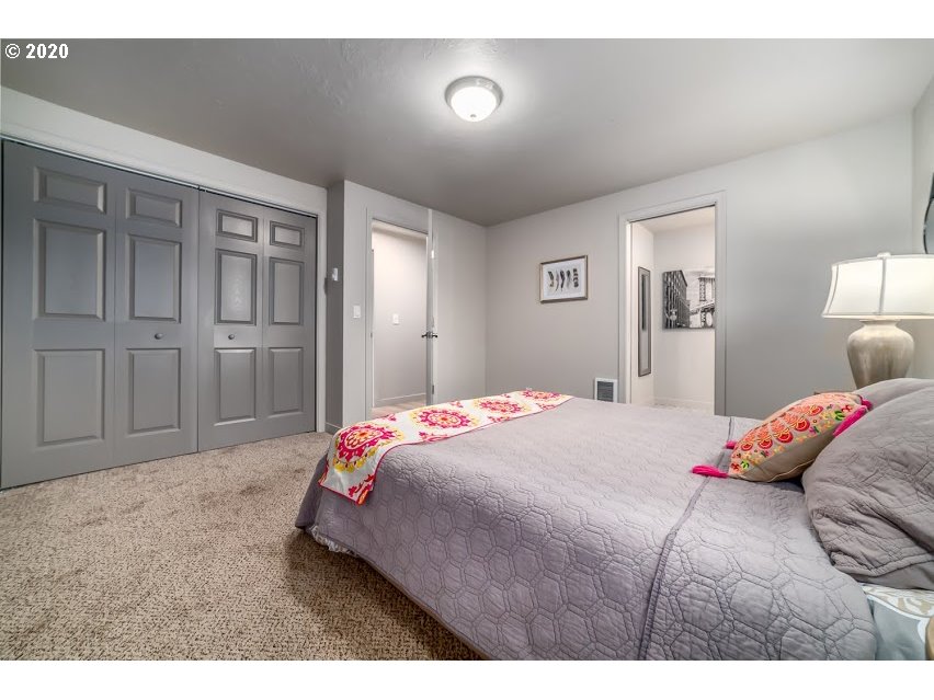 2146 9th Street Springfield, OR 97477 - Photo 23 of 32